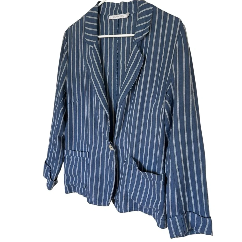 Lauren Vidal Blue and White Striped Linen Blazer Medium Coastal Chic Lightweight